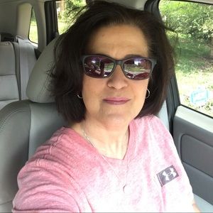 Meet your Posher, Lori